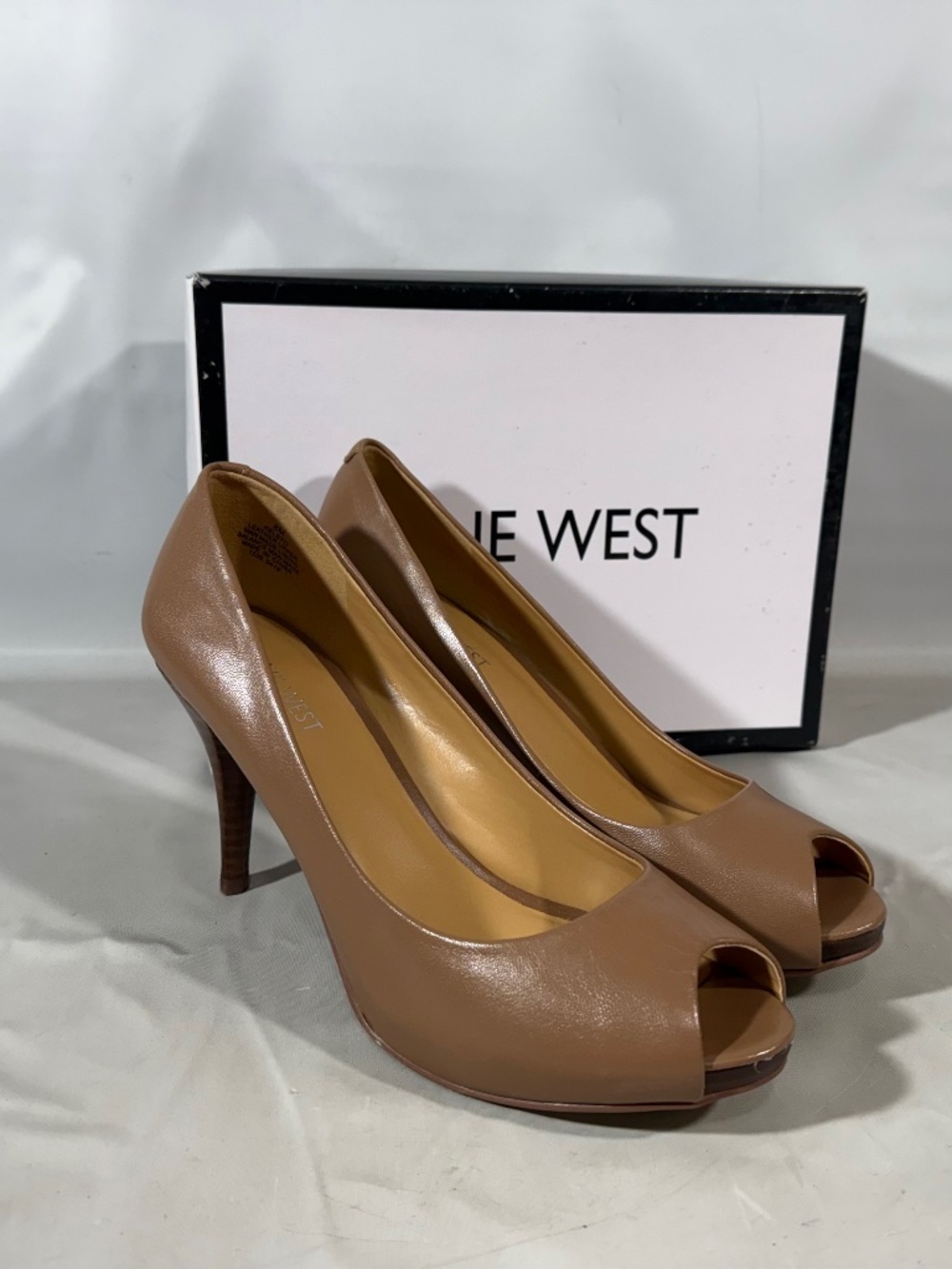 Nine West Kelsyo Tan Leather Peep Toe Pumps Heels Woman Size 8